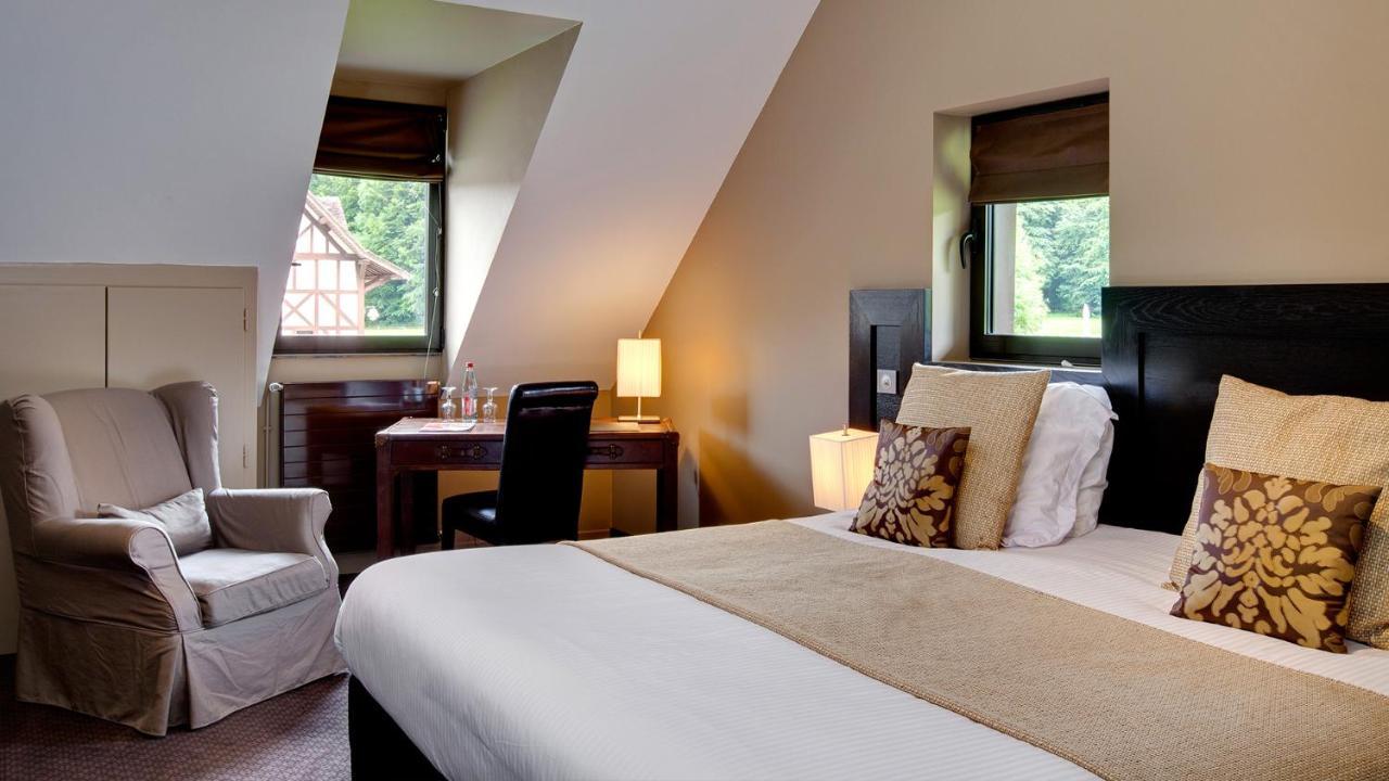 Le Pavillon De Gouffern Hotel Silly-en-Gouffern Bagian luar foto